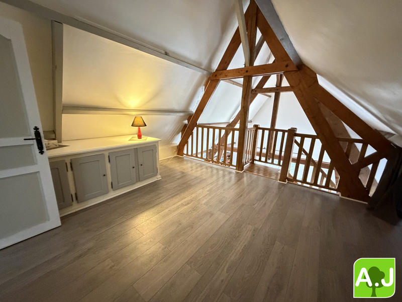 Maison - 175 m² - 8 pièces