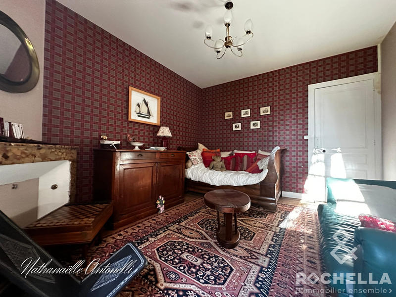 Maison ancienne - 256 m² - 8 pièces