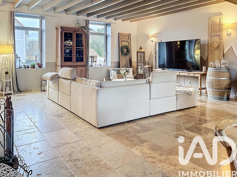 Maison - 255 m² - 7 pièces