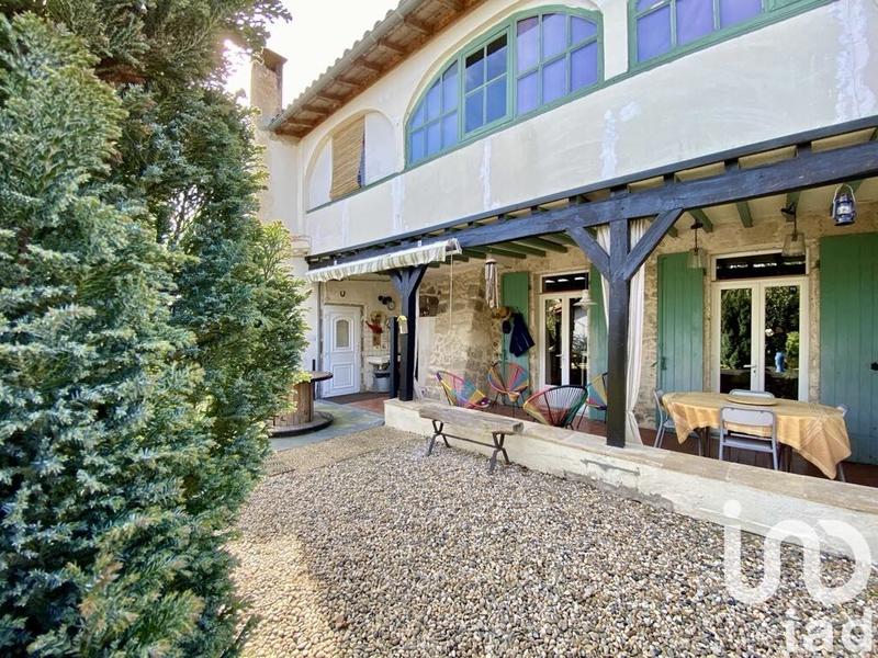 Maison - 209 m² - 7 pièces