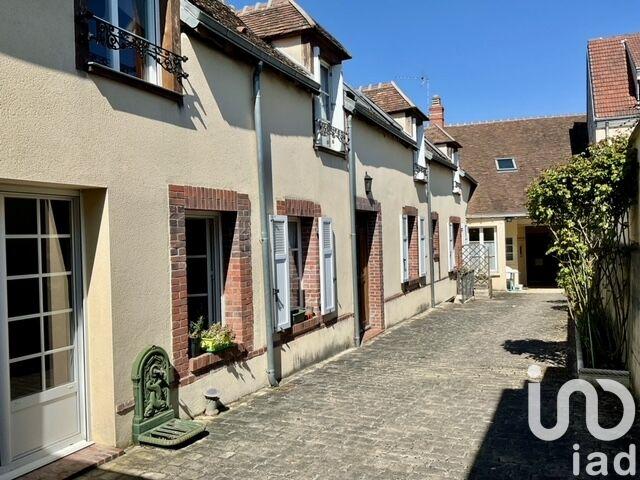 Maison - 216 m² - 11 pièces