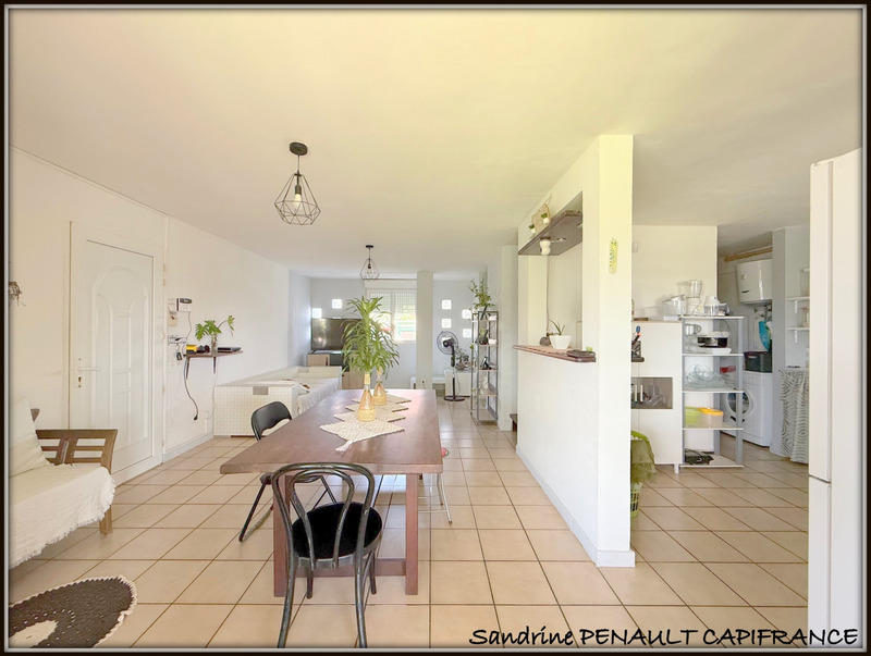Maison - 104 m² - 4 pièces