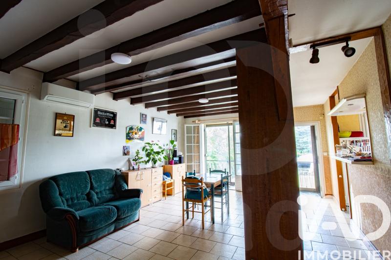 Maison - 135 m² - 9 pièces