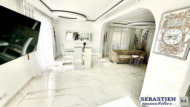 Maison - 116 m² - 6 pièces