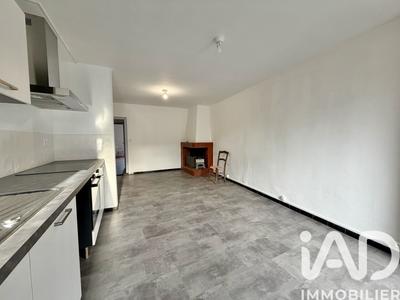 Maison - 98 m² - 4 pièces