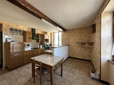 Maison - 148 m² - 10 pièces