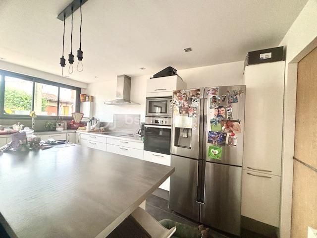 Maison - 96 m² - 5 pièces