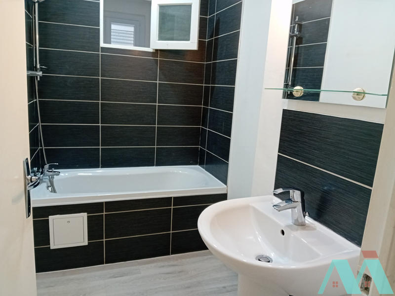 Appartement - 75 m² - 4 pièces