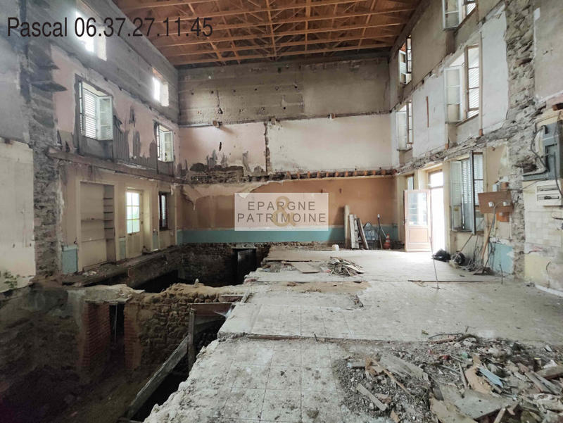 Immeuble - 300 m² - 1 pièce