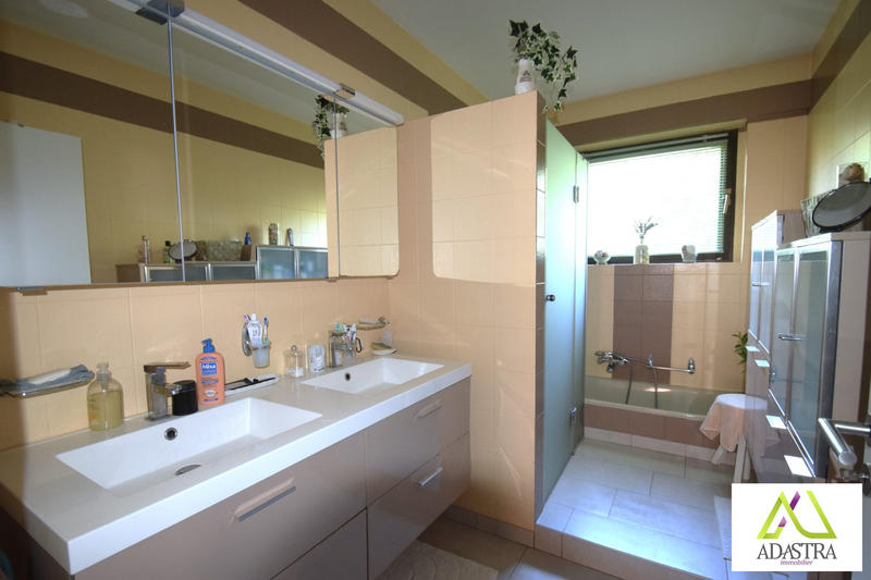 Maison - 173 m² - 7 pièces