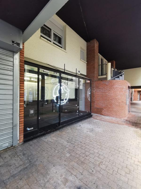 Local commercial - 73 m² - 2 pièces