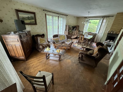 Maison - 257 m² - 12 pièces