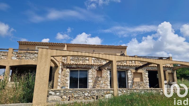 Maison - 235 m² - 5 pièces