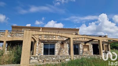 Maison - 235 m² - 5 pièces