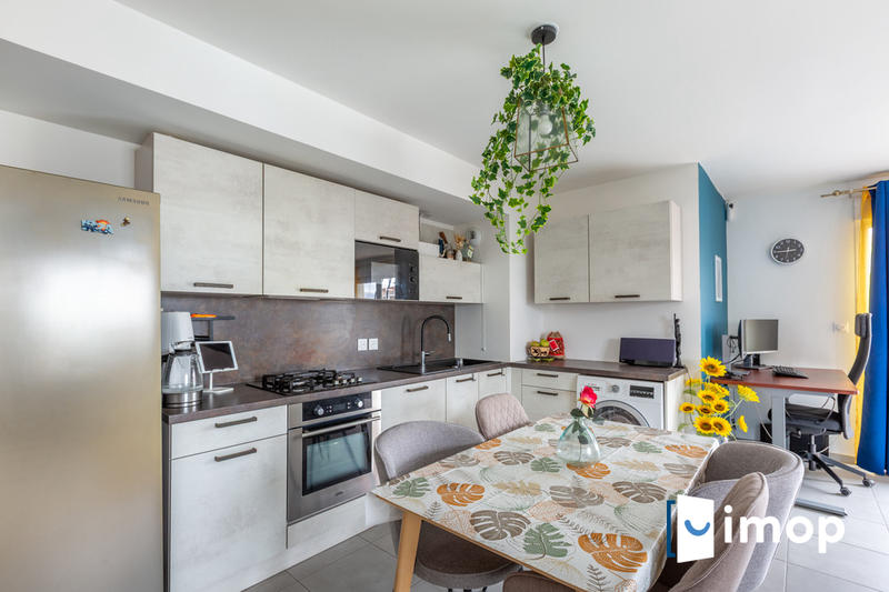 Appartement - 65 m² - 3 pièces