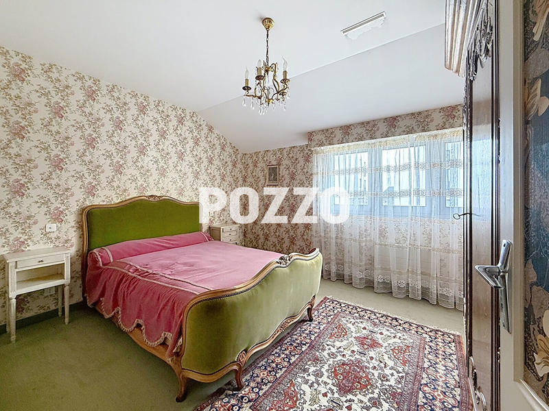 Maison - 121 m² - 5 pièces