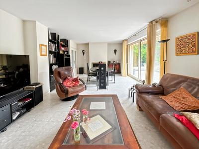 Maison - 203 m² - 4 pièces