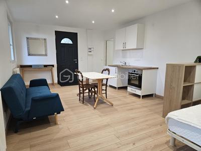 Studio - 33 m² - 1 pièce