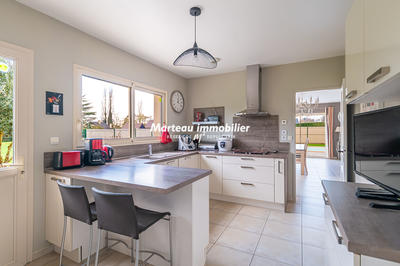 Maison - 225 m² - 8 pièces