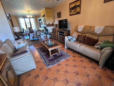 Maison - 143 m² - 6 pièces