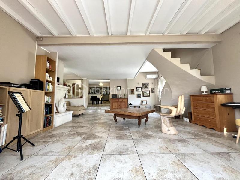 Maison d'architecte - 282 m² - 10 pièces