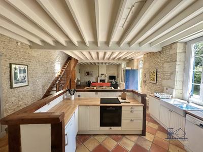 Maison ancienne - 212 m² - 6 pièces