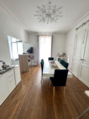 Appartement - 100 m² - 4 pièces