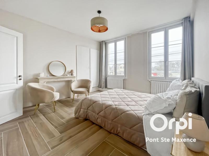 Propriété - 298 m² - 10 pièces