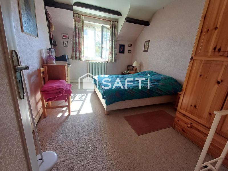 Maison - 213 m² - 8 pièces