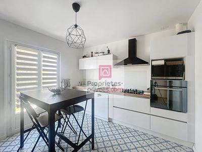 Maison - 122 m² - 6 pièces