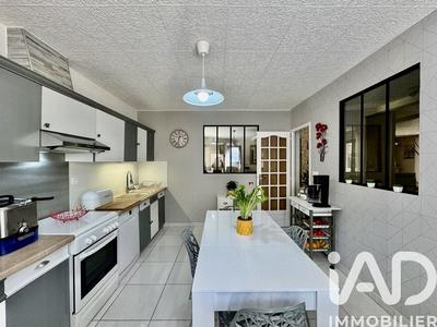 Maison - 104 m² - 4 pièces