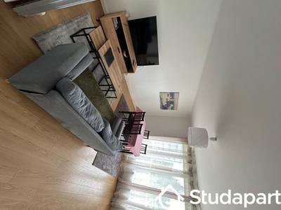 Chambre - 9 m² - 1 pièce