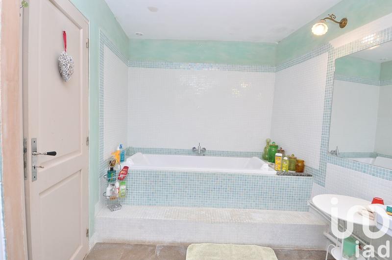 Maison - 445 m² - 14 pièces