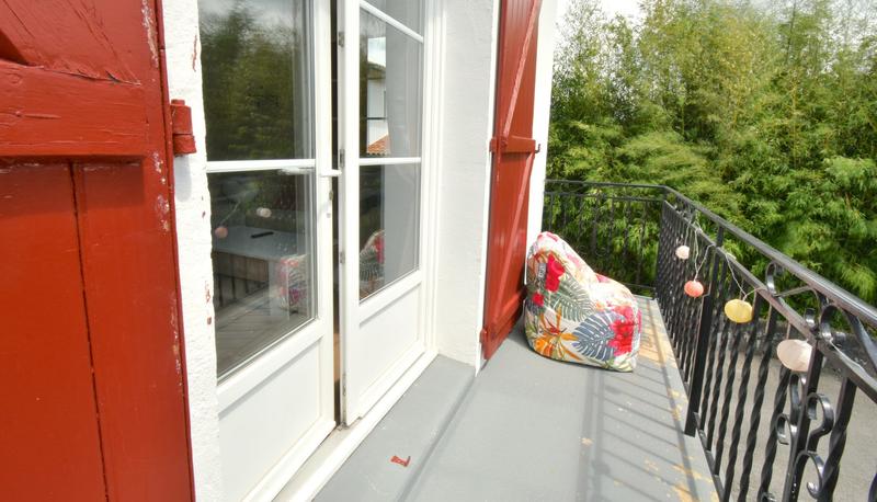 Appartement - 99 m² - 5 pièces