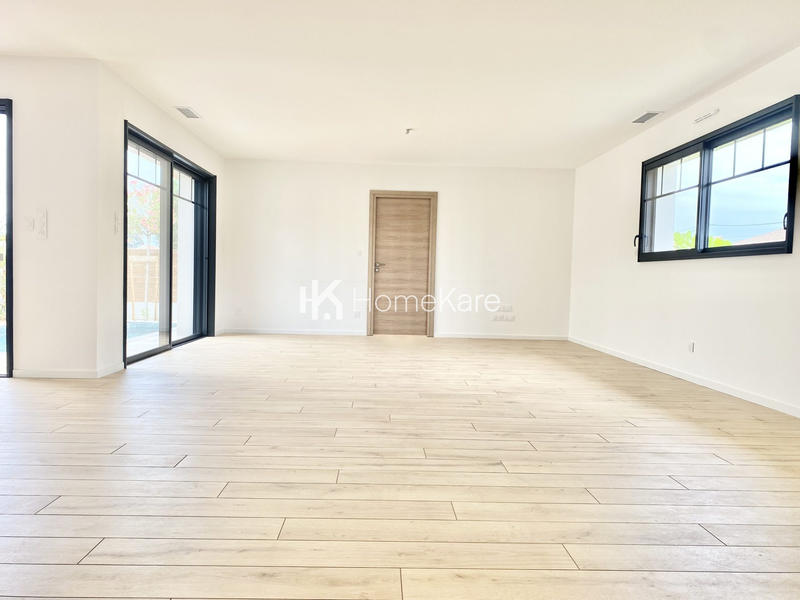 Maison - 150 m² - 5 pièces