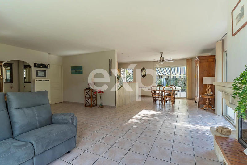 Maison - 118 m² - 5 pièces