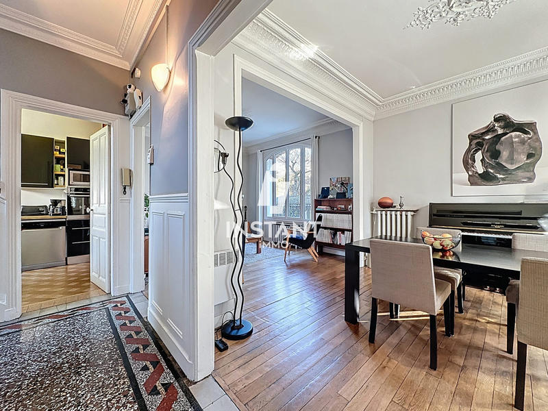 Maison - 258 m² - 8 pièces