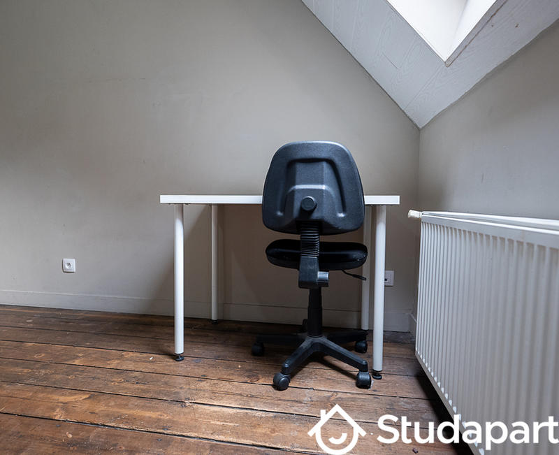 Chambre - 12 m² - 1 pièce