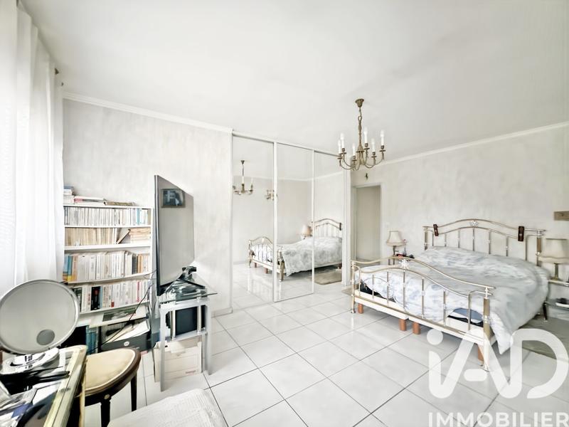 Maison - 190 m² - 8 pièces