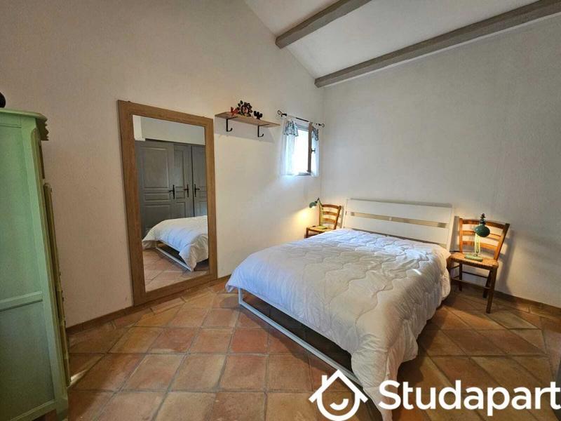 Chambre - 12 m² - 1 pièce