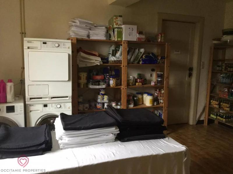 Propriété - 600 m² - 14 pièces