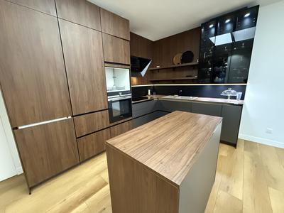 Appartement - 111 m² - 4 pièces