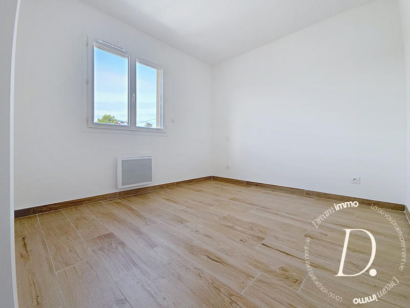 Villa - 90 m² - 4 pièces