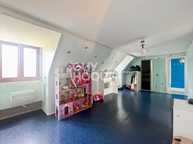 Maison - 141 m² - 7 pièces