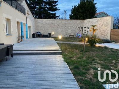 Maison - 323 m² - 9 pièces