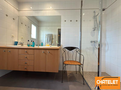 Maison - 135 m² - 6 pièces