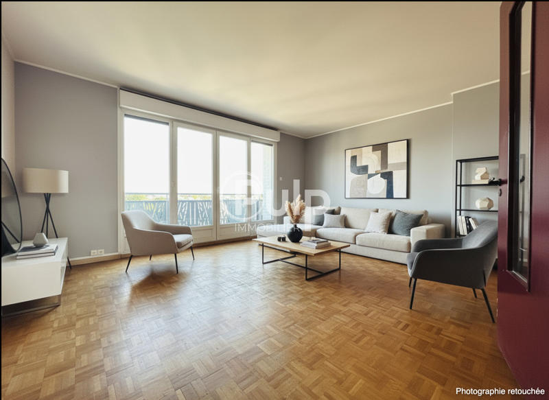 Appartement - 94 m² - 5 pièces