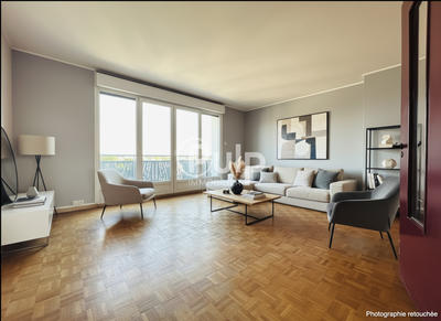 Appartement - 94 m² - 5 pièces