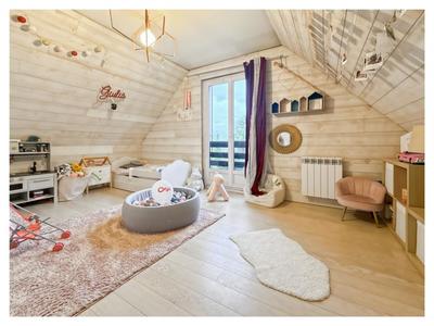 Maison - 110 m² - 4 pièces