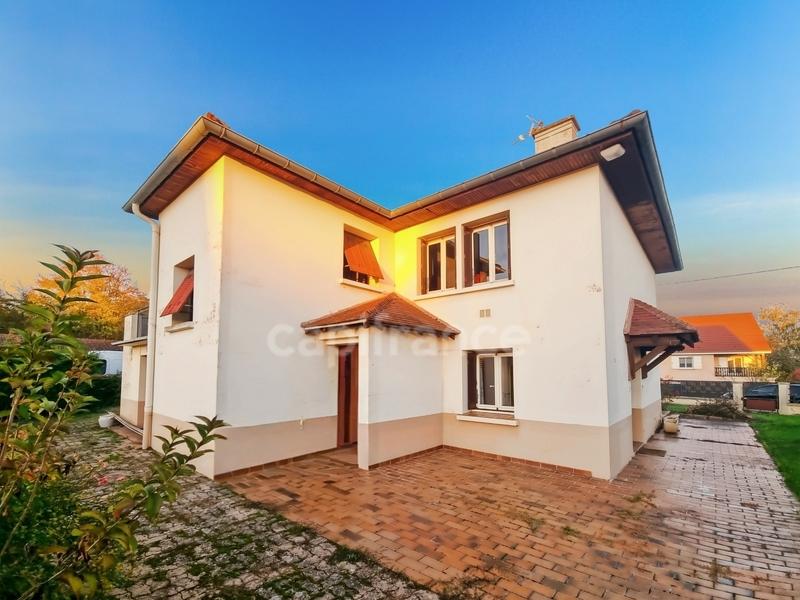 Maison - 135 m² - 5 pièces